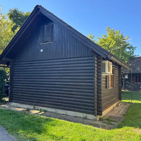 Сasa de vacaciones Holzhaus In Der Therme Catez - Familienfreundlich, Naehe Wintersommerriviera *