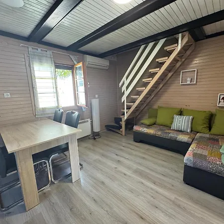 Holzhaus In Der Therme Catez - Familienfreundlich, Naehe Wintersommerriviera Dom wakacyjny *