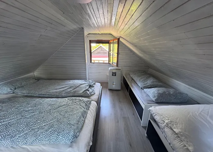 別荘 Holzhaus In Der Therme Catez - Familienfreundlich, Naehe Wintersommerriviera Brežice